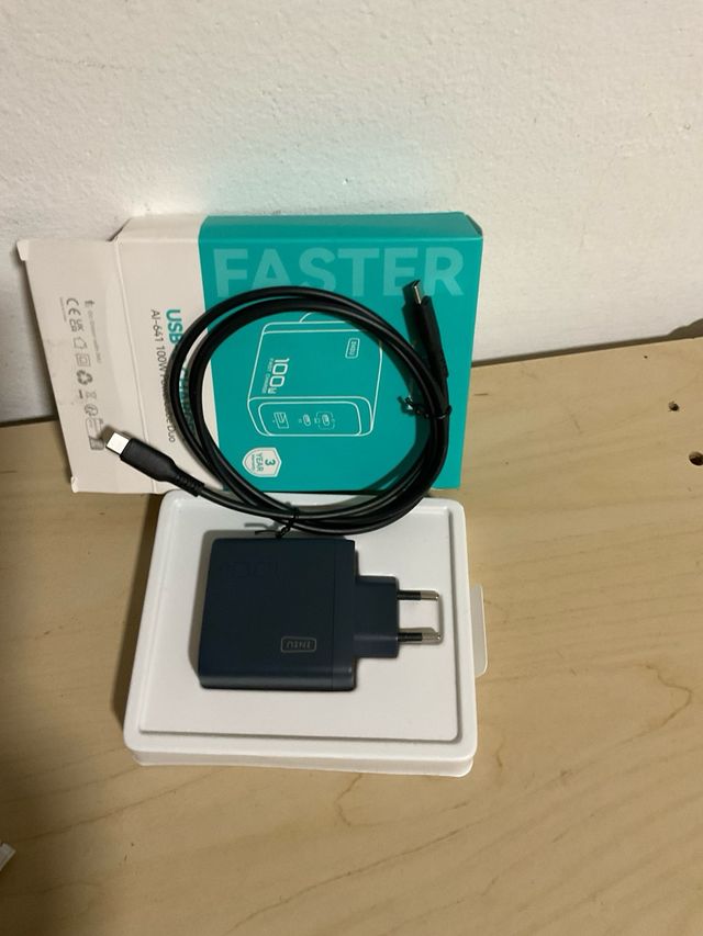 Caricatore 100W 3 Porte USB-C + Cavo
