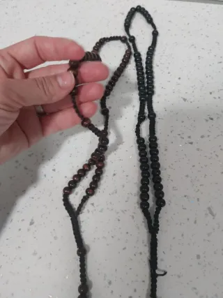 Rosarios de madera con crucifijo