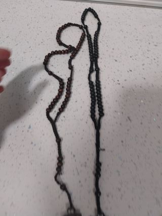 Rosarios de madera con crucifijo