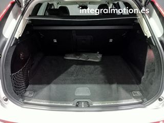 Volvo XC60 2.0 T6 AWD Recharge Inscription Auto