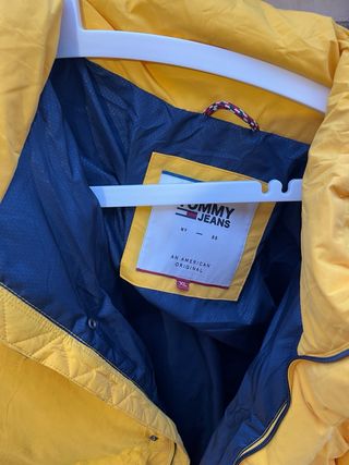 Plumas Tommy Jeans Amarillo XXL