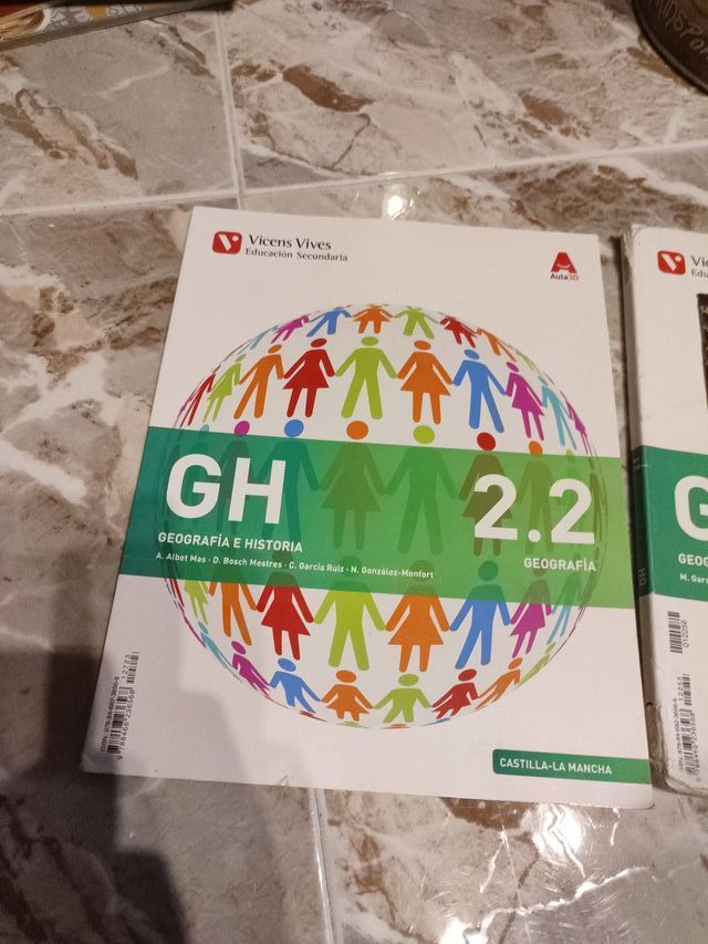 Libros de texto Geografía e historia 2.1 y 2.2