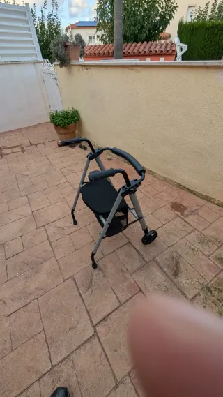 Andador para ancianos, García 1880 Modelo: R2214N