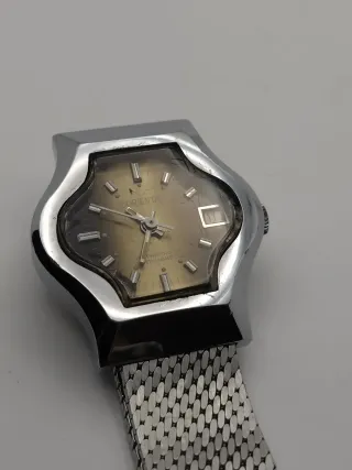 Reloj Curioso de cuerda