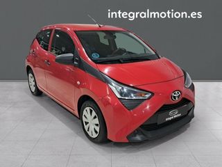 Toyota Aygo 1.0 70 x-play