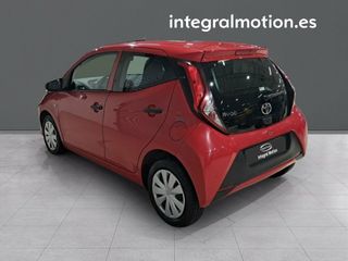 Toyota Aygo 1.0 70 x-play
