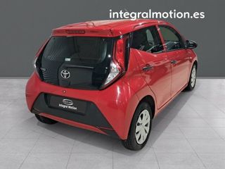 Toyota Aygo 1.0 70 x-play
