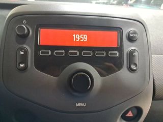 Toyota Aygo 1.0 70 x-play