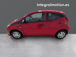 Toyota Aygo 1.0 70 x-play