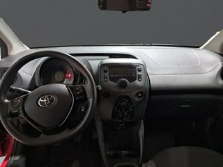Toyota Aygo 1.0 70 x-play