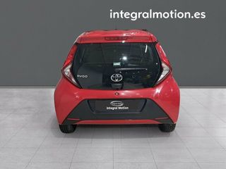 Toyota Aygo 1.0 70 x-play