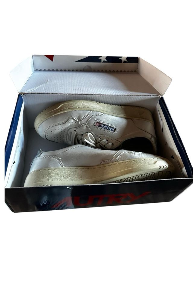 Autry Medalist Low Woman Leather White/Silver 36