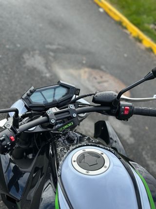 Kawasaki Z800e
