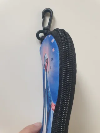 ✝️Funda de gafas con imagen de la Virgen y colgant