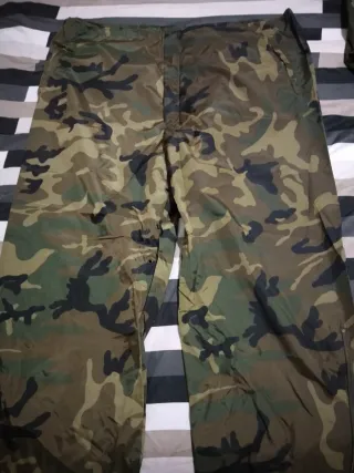 Pantalón de agua camuflaje