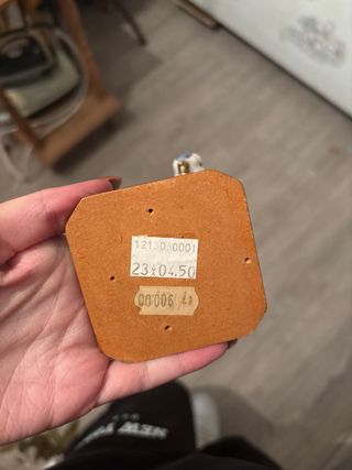 Decoração de pássaro em cerâmica