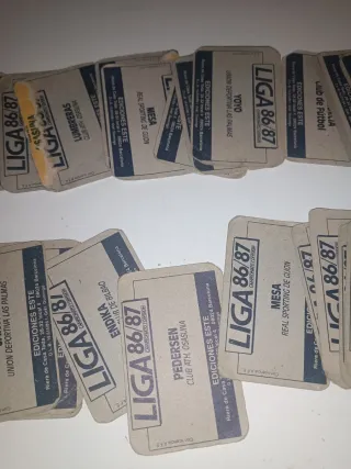 Lote 35 cromos Liga 86-87 ediciones este