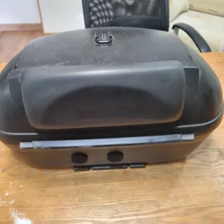 Baúl Shad SH45 con Respaldo y Parrilla