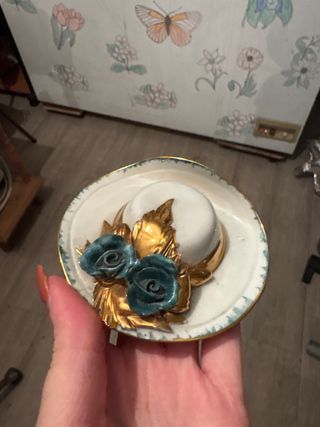 Decoração de mesa chapéu flores azuis