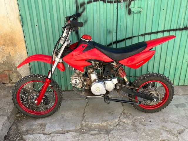 Pit Bike 125cc 4T Buen Estado