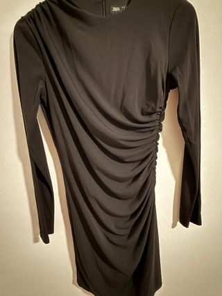 Vestido negro Zara drapeado