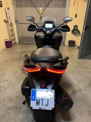 Zontes E350 Scooter