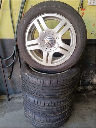 Llantas VW 15 pulgadas + ruedas 195/65.