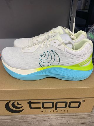 Topo Athletic ATMOS Uomo EU 46 Nuove