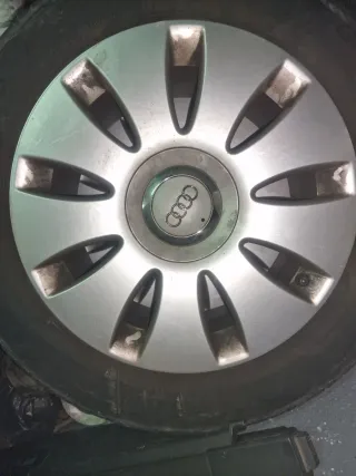 4 Llantas Audi con Neumáticos Nuevos