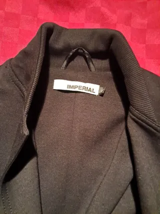 Giacca IMPERIAL nera con polsini in maglia