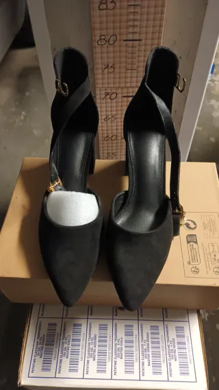 Scarpe con tacco eleganti nere