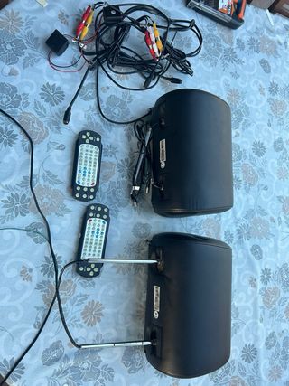 Reposacabezas coche con DVD inyegrado