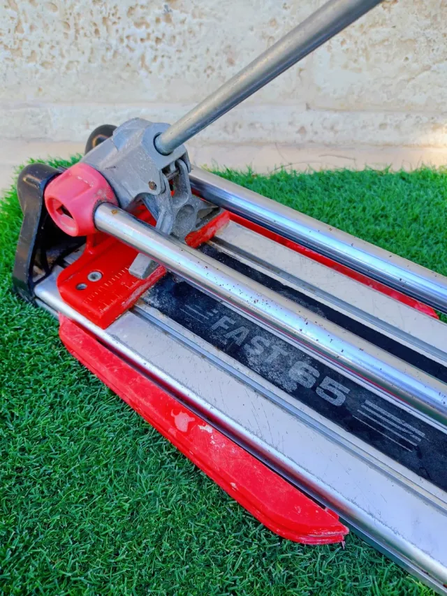 Cortadora azulejos Rubi Fast 65