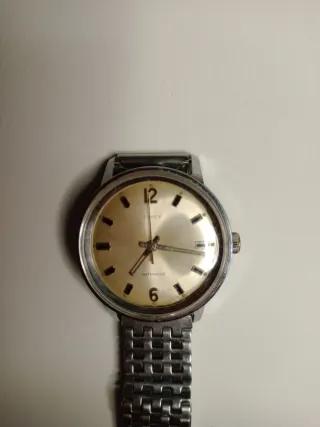 Reloj Timex  Plateado