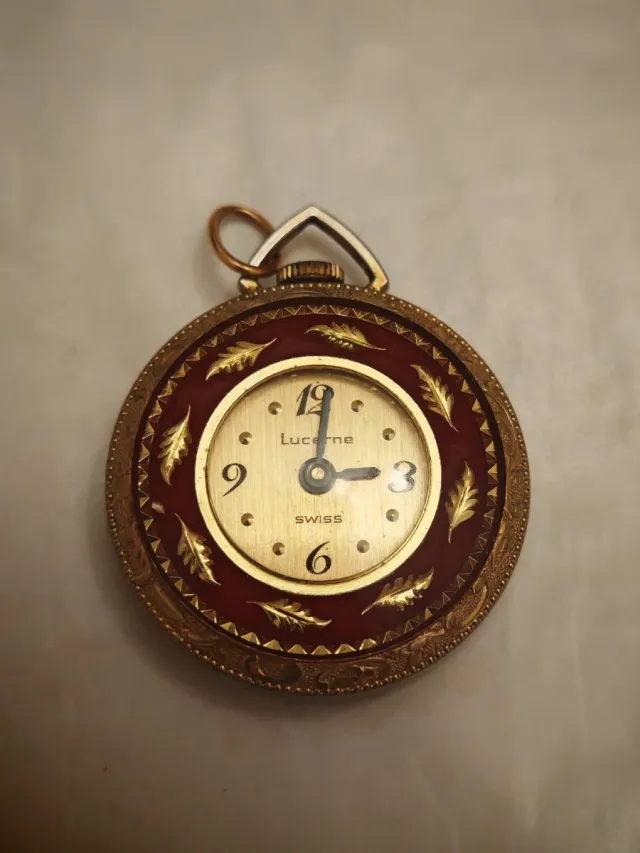Reloj Lucerne Antiguo
