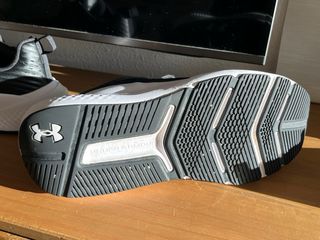 Zapatillas UA Charged Commit TR 4