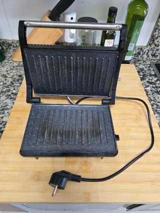 Cecotec Rock'nGrill 750 Full Open