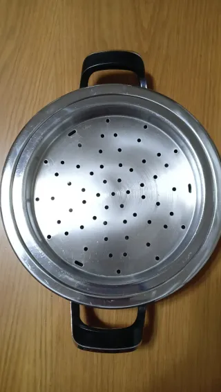 Olla AMC grande 24x15cm 
Cazuela AMC 24x6cm