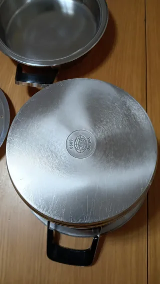 Olla AMC grande 24x15cm 
Cazuela AMC 24x6cm