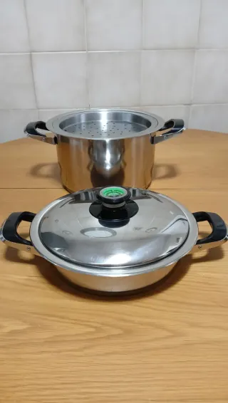 Olla AMC grande 24x15cm 
Cazuela AMC 24x6cm