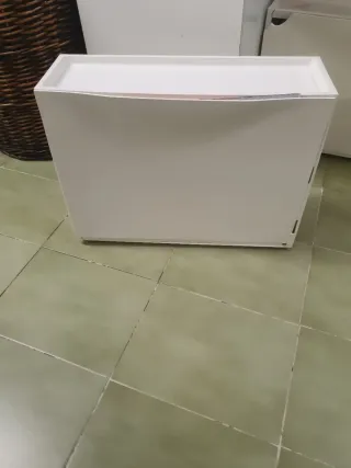 Zapatera de plástico blanca