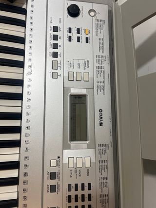 Teclado Yamaha YPT-340