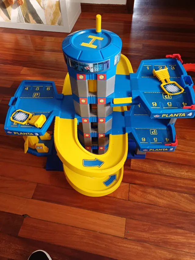 Parking 4r de juguete