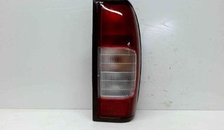 271319 piloto trasero derecho np300 nissan pick-up