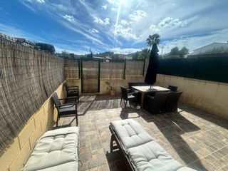 Bonita casa adosada ubicada en un entorno natural