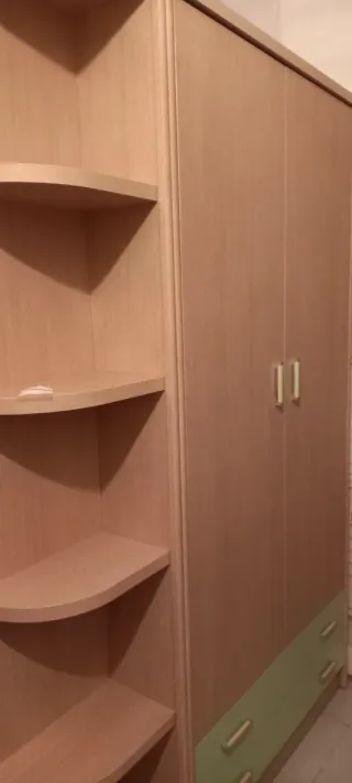 Armario juvenil madera