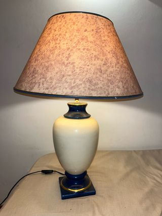 Lámpara de mesa cerámica vintage azul y blanco