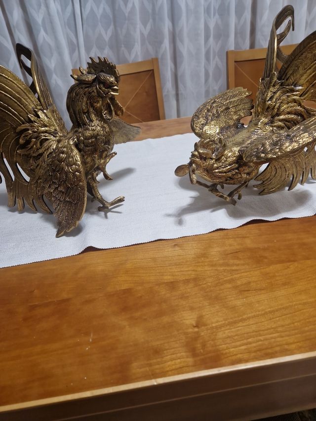 Pareja Gallos Latón Decorativos