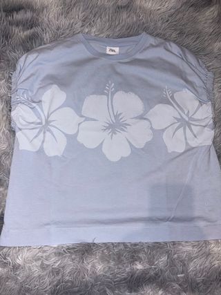 Camiseta flores niña ZARA azul