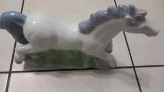 Soprammobile cavallo in ceramica